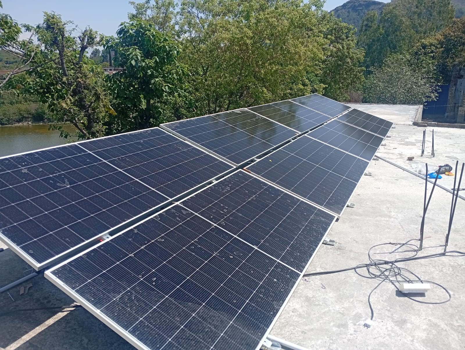 11kw hybrid solar system installed in Haripure on clothes factoryies